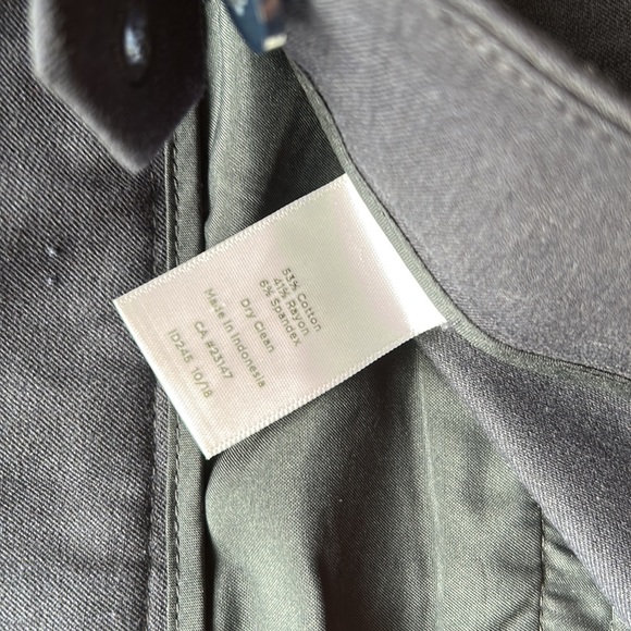 Navy blue stretch Chatham cropped pant with scalloped hem side zip 16 - Picture 8 of 8